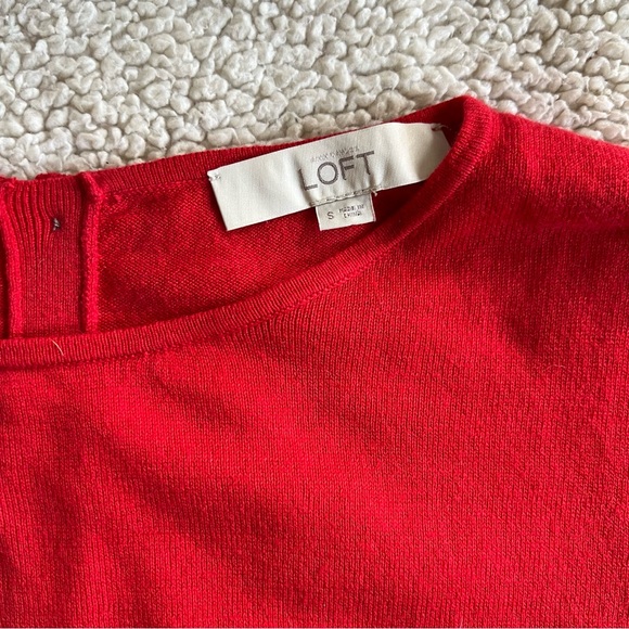 Loft back button long sleeved cotton rayon nylon jewel neck sweater S red - Picture 5 of 6